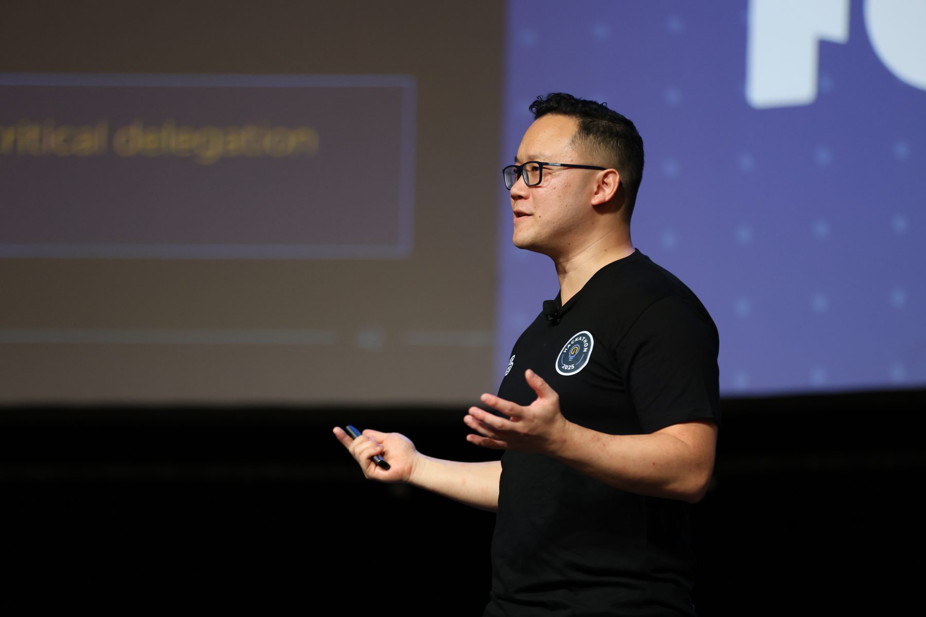 Jesse Loudon presenting at a technology event